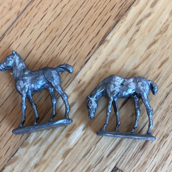 HORSES - Pewter Mares and Foals -set of 5 - Picture 6 of 7